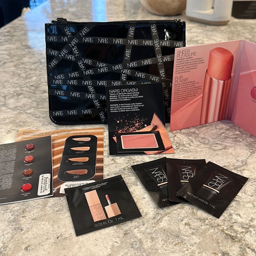 💄✨ NARS Makeup Sample Set with Makeup Bag